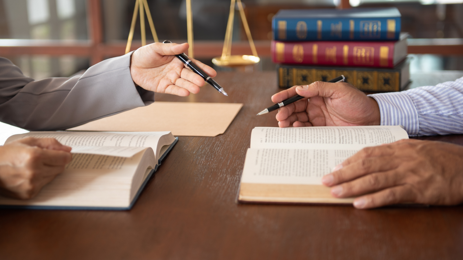 Setting-Up-Foreign-Law-Firms-2048x1152